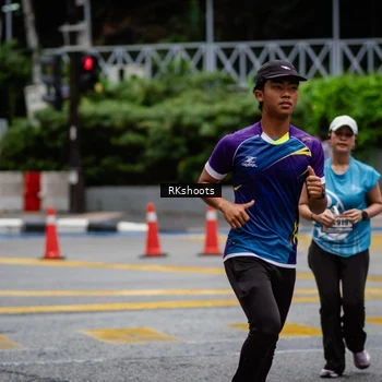 Runner Photo 8984396