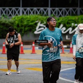 Runner Photo 8984559