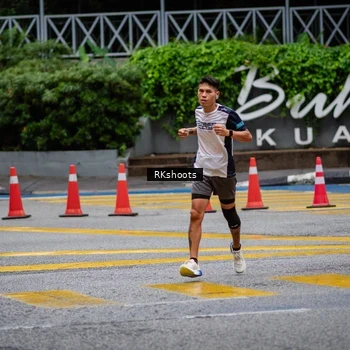 Runner Photo 8984656