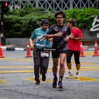 Runner Photo 8984716