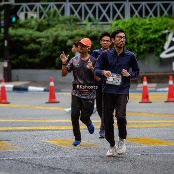 Runner Photo 8984800