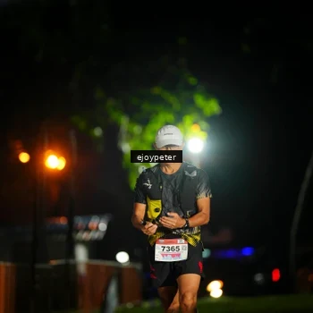 Runner Photo 8985207