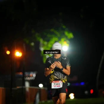 Runner Photo 8985213