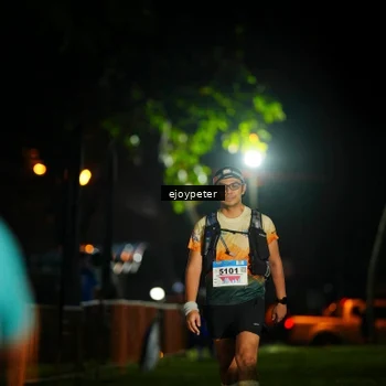 Runner Photo 8985318