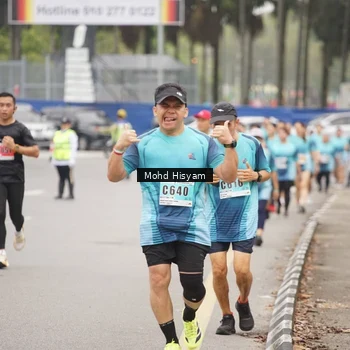Runner Photo 8986201