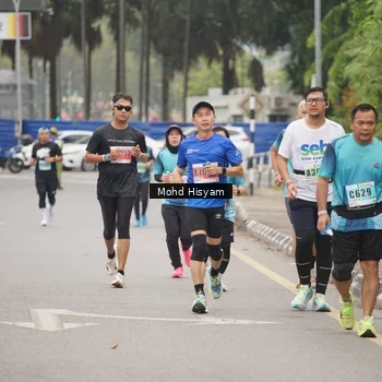 Runner Photo 8986345