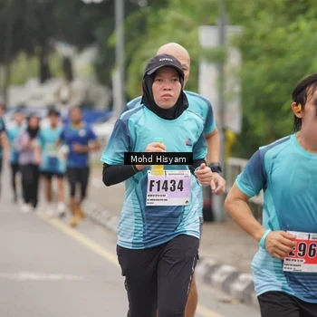 Runner Photo 8986350
