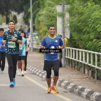Runner Photo 8986357
