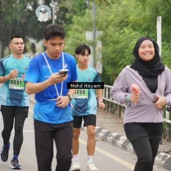 Runner Photo 8986372