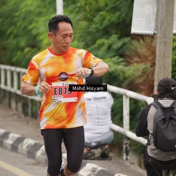 Runner Photo 8986406