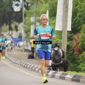 Runner Photo 8986511