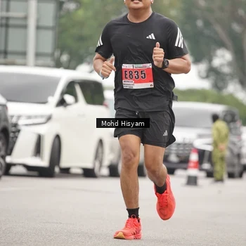 Runner Photo 8986626
