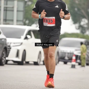 Runner Photo 8986628