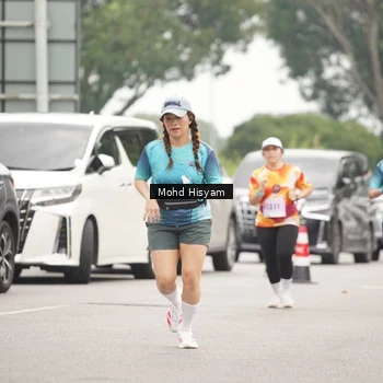Runner Photo 8986695