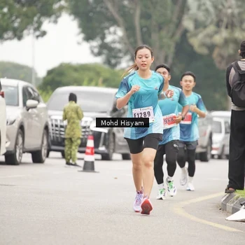 Runner Photo 8986745