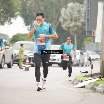 Runner Photo 8986796