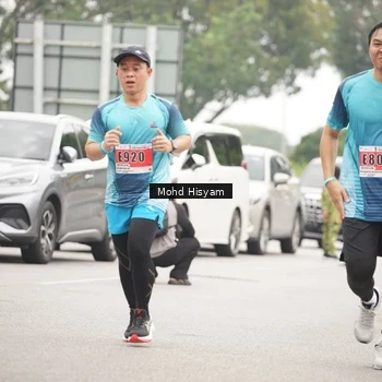 Runner Photo 8986799