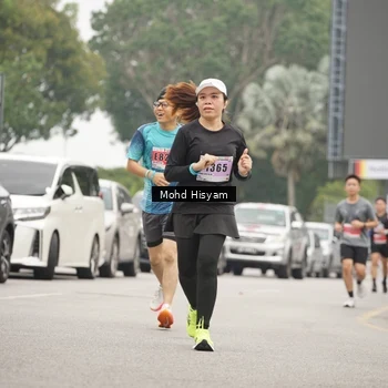 Runner Photo 8986860
