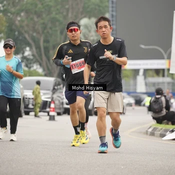 Runner Photo 8986925