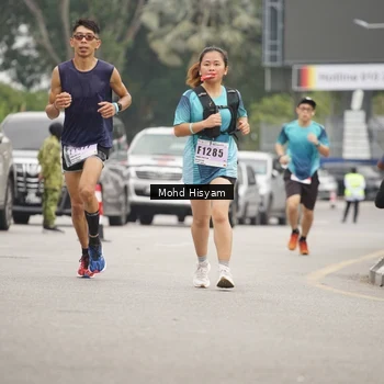 Runner Photo 8986943