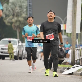 Runner Photo 8986983