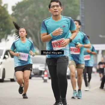 Runner Photo 8987000