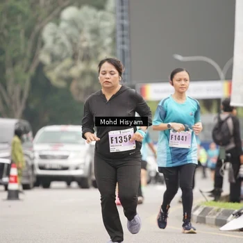 Runner Photo 8987058