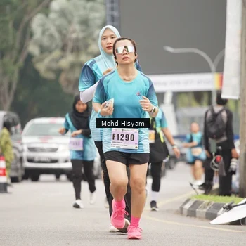 Runner Photo 8987064