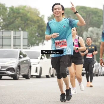 Runner Photo 8987098