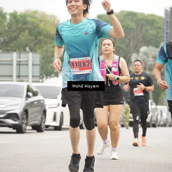 Runner Photo 8987106