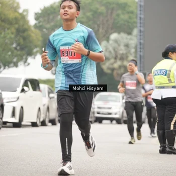 Runner Photo 8987126