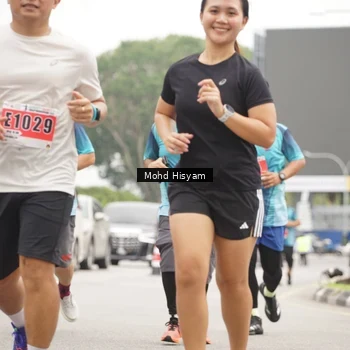 Runner Photo 8987159