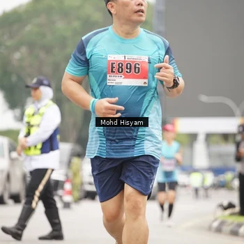 Runner Photo 8987248