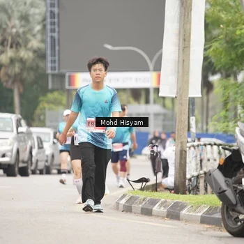 Runner Photo 8987258