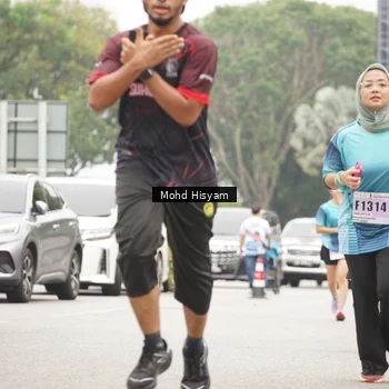 Runner Photo 8987304