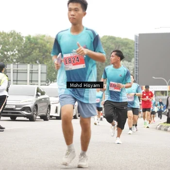 Runner Photo 8987361