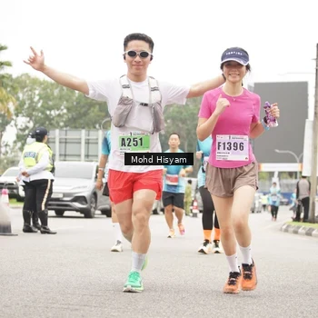 Runner Photo 8987376