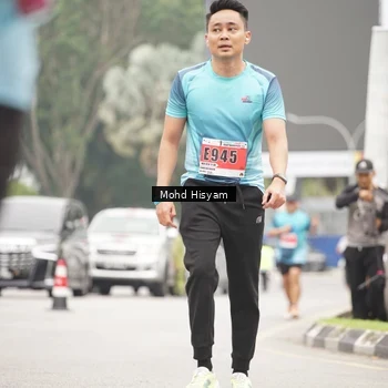 Runner Photo 8987441