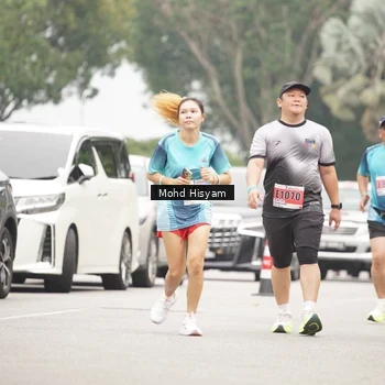 Runner Photo 8987450