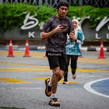 Runner Photo 8987531