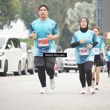 Runner Photo 8987538