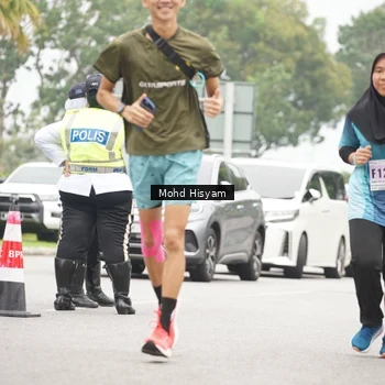 Runner Photo 8987590
