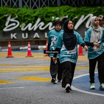 Runner Photo 8987676
