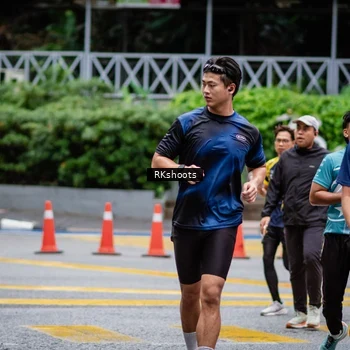 Runner Photo 8987712