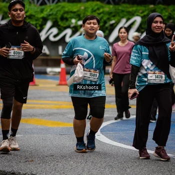 Runner Photo 8987773