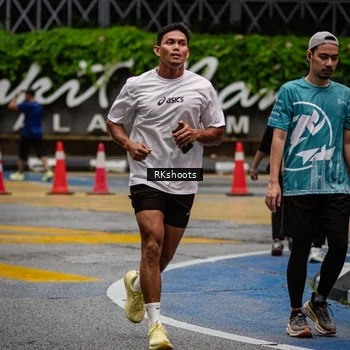 Runner Photo 8987876