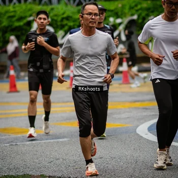 Runner Photo 8987905