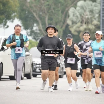 Runner Photo 8987908