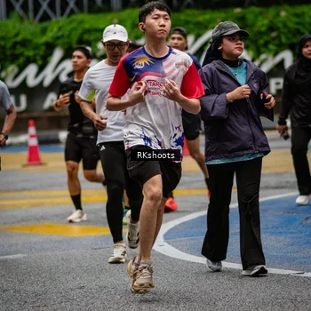 Runner Photo 8987909