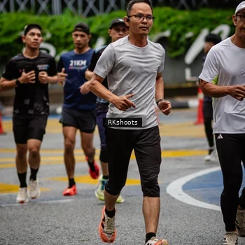 Runner Photo 8987921